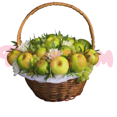 Подарочная корзина с яблоками